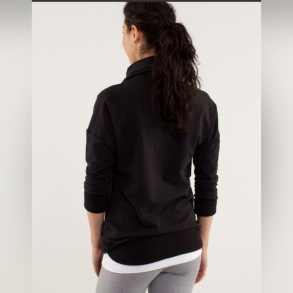 Lululemon Rest Day PulloverBlack size 10 ptp 23 - Picture 3 of 15
